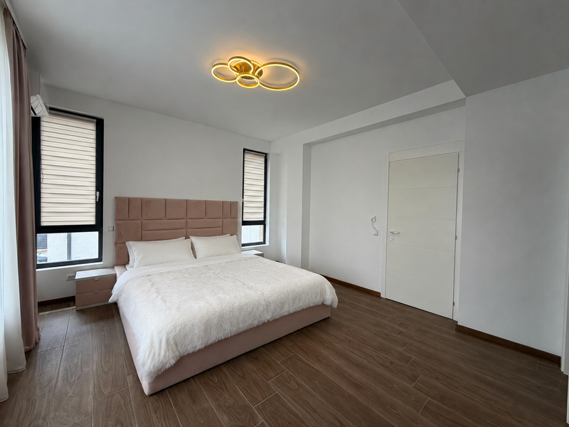Casa 5 camere, 4 dormitoare, 3 bai, nou, terasa rooftop, Scoala Americana 3